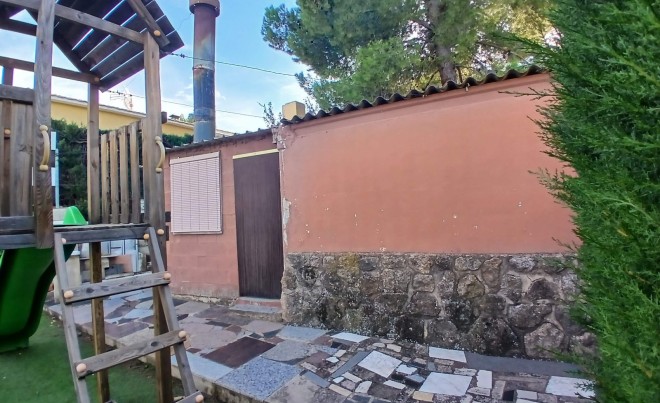 Venta · Villa / Chalet · Yecla