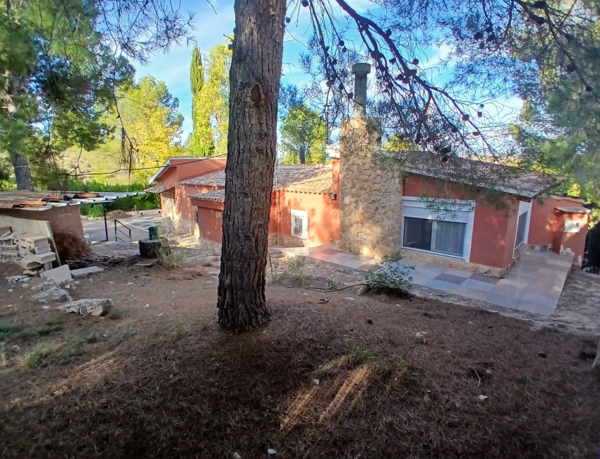 Venta · Villa / Chalet · Yecla