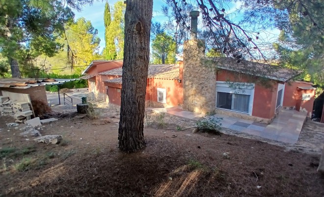 Venta · Villa / Chalet · Yecla