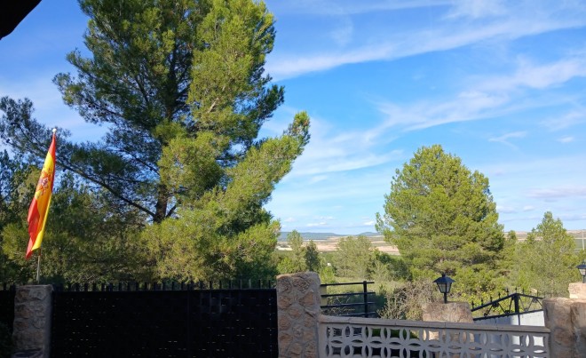 Venta · Villa / Chalet · Yecla