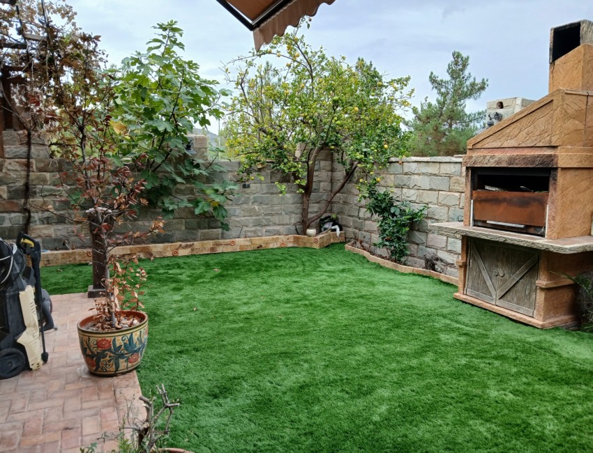 Venta · Bungalow / Adosado / Semiadosado · Elda