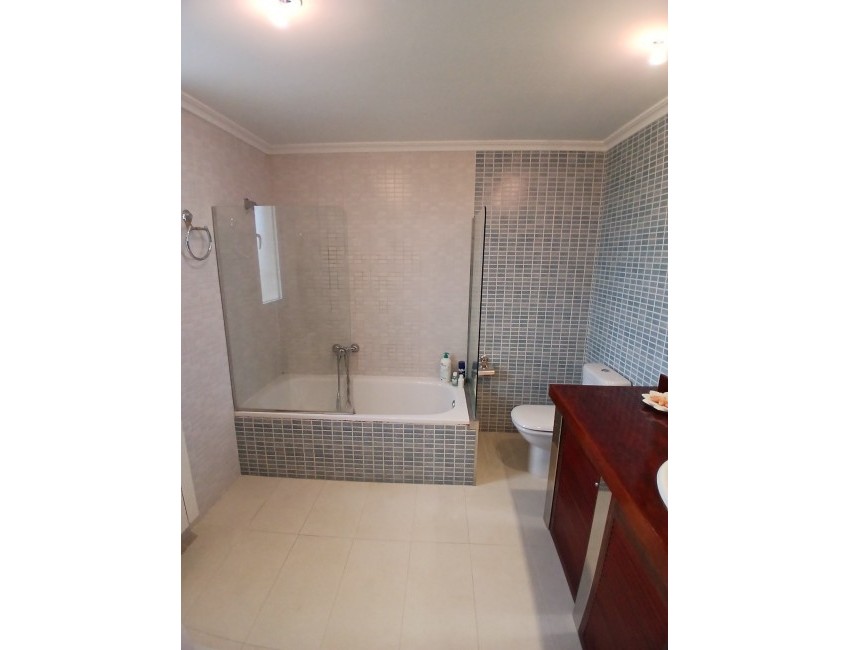 Venta · Bungalow / Adosado / Semiadosado · Elda