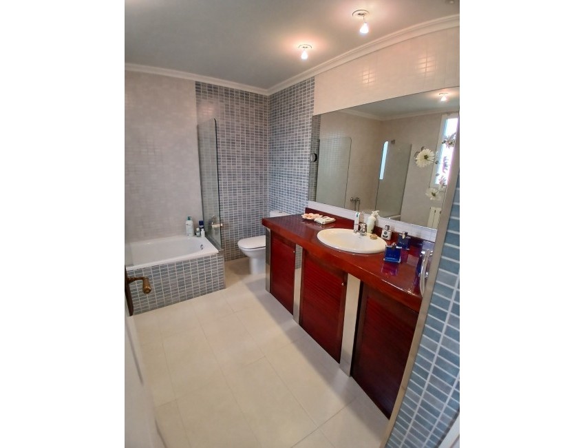 Venta · Bungalow / Adosado / Semiadosado · Elda