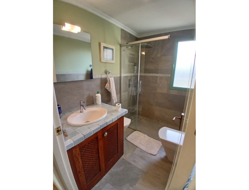 Venta · Bungalow / Adosado / Semiadosado · Elda