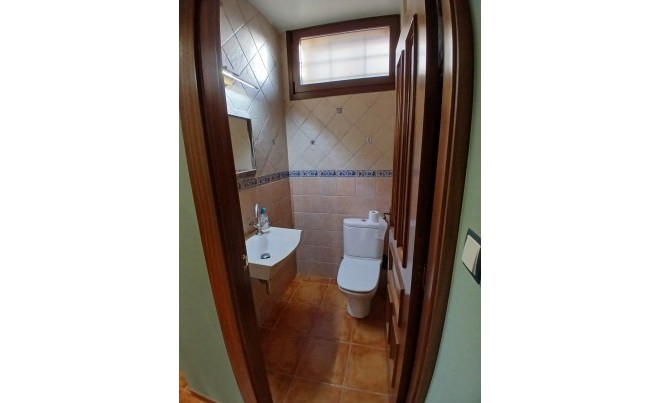 Venta · Bungalow / Adosado / Semiadosado · Elda