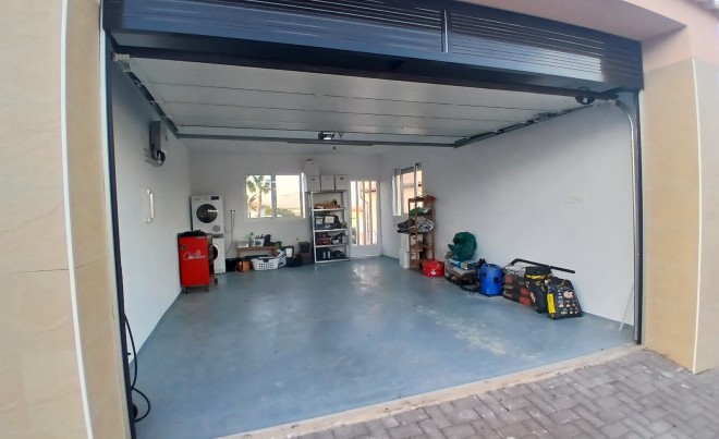 Venta · Villa / Chalet · Campos del Rio