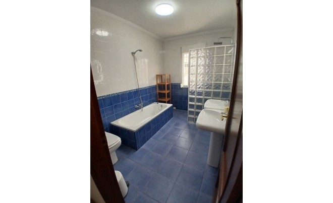 Venta · Villa / Chalet · Campos del Rio