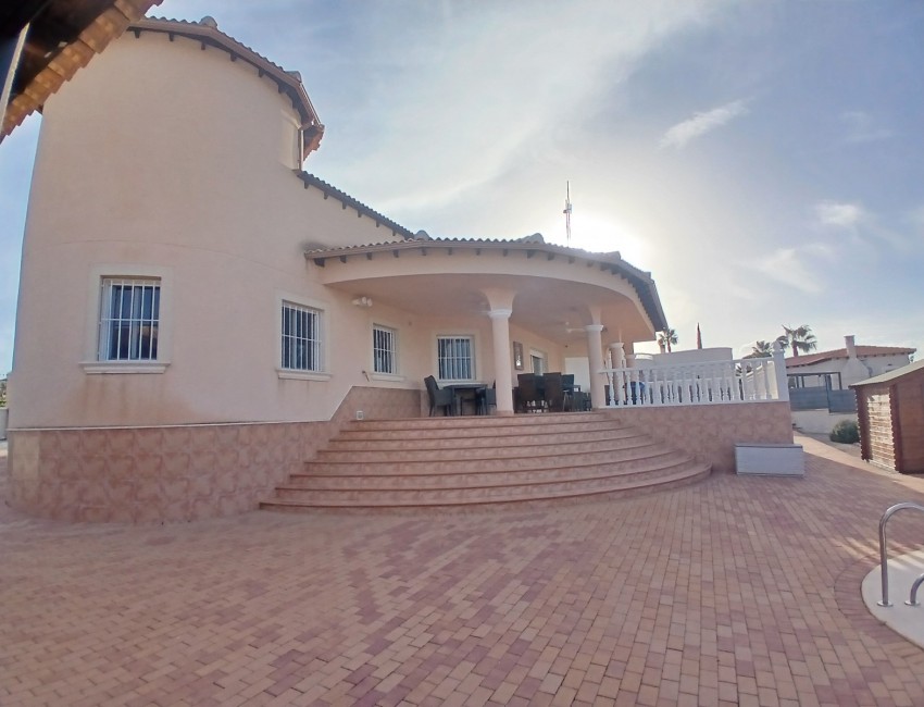 Venta · Villa / Chalet · Campos del Rio