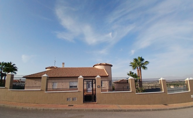 Venta · Villa / Chalet · Campos del Rio