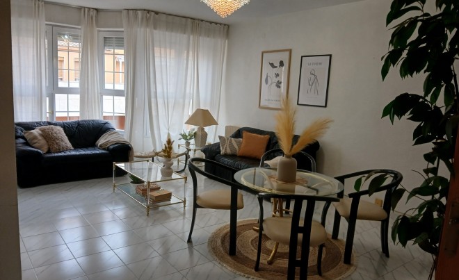 Revente · Penthouse · Yecla