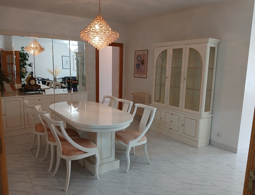 Revente · Penthouse · Yecla