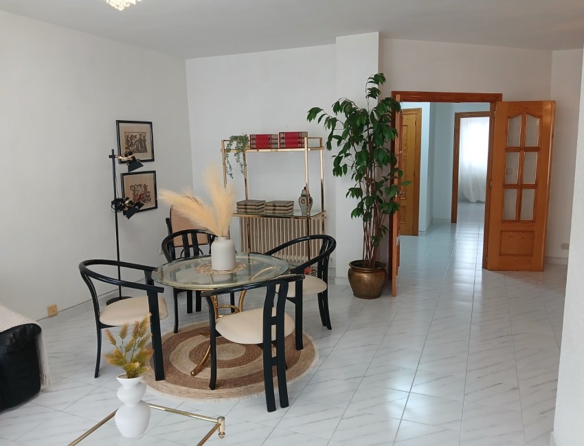 Revente · Penthouse · Yecla