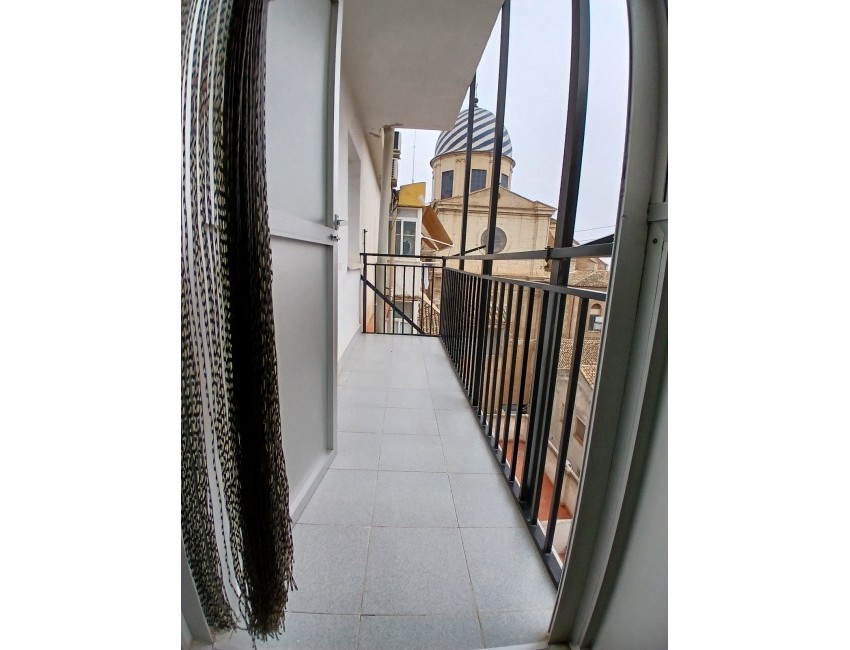 Revente · Penthouse · Yecla