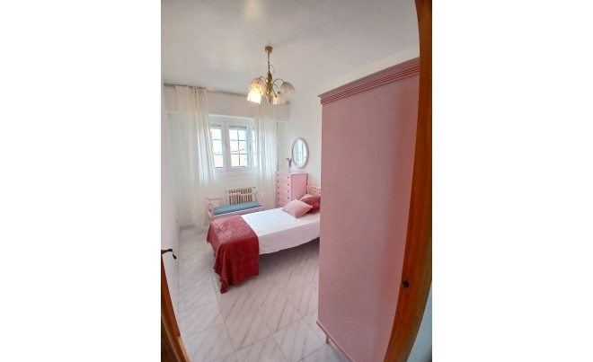 Revente · Penthouse · Yecla