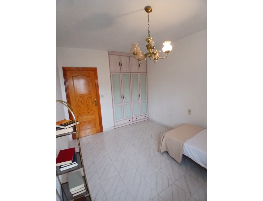 Revente · Penthouse · Yecla