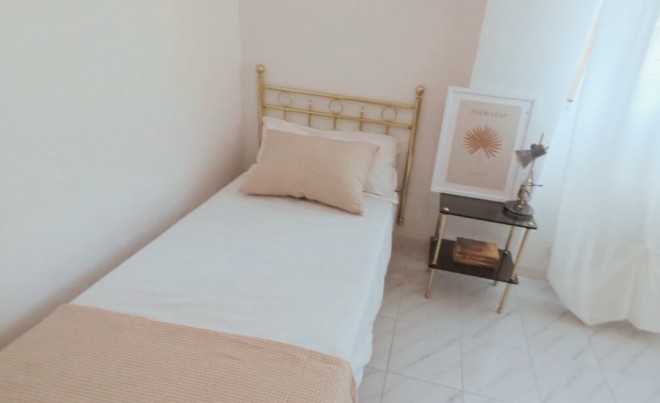 Revente · Penthouse · Yecla