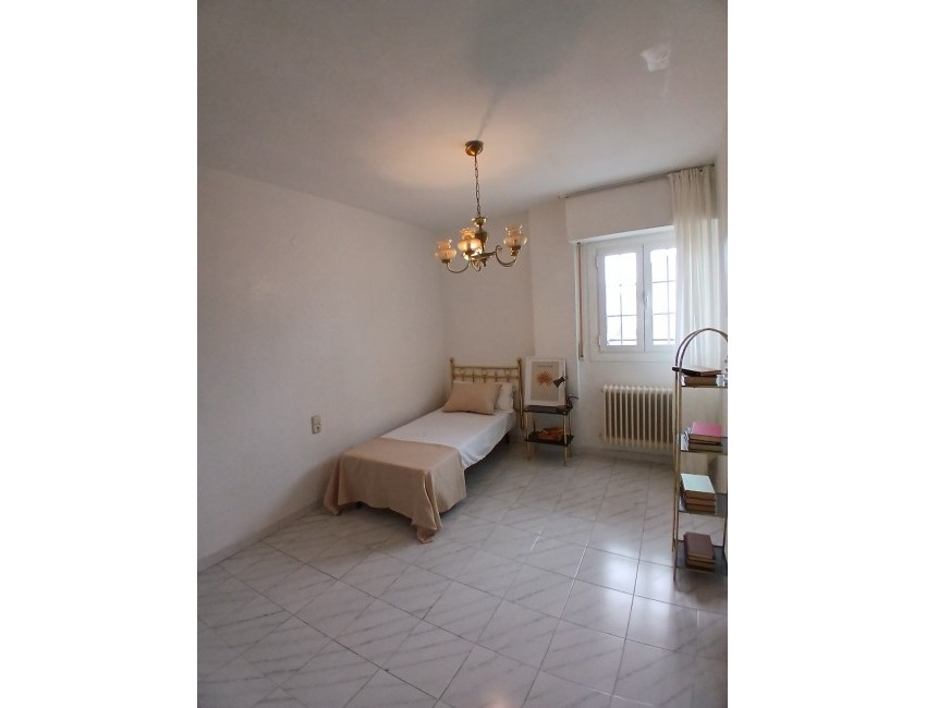 Revente · Penthouse · Yecla