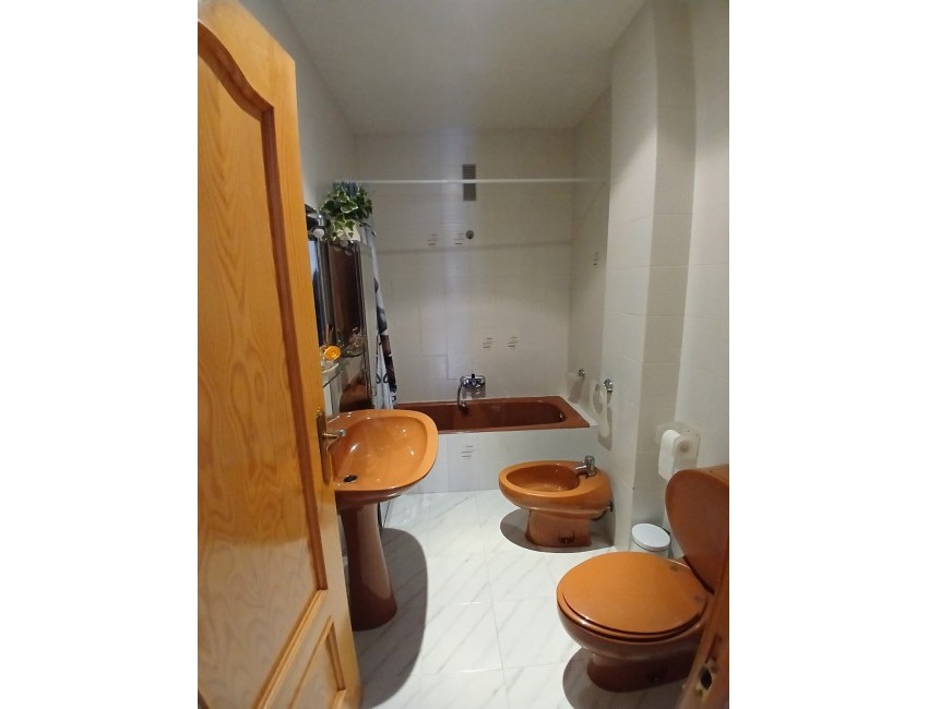 Revente · Penthouse · Yecla