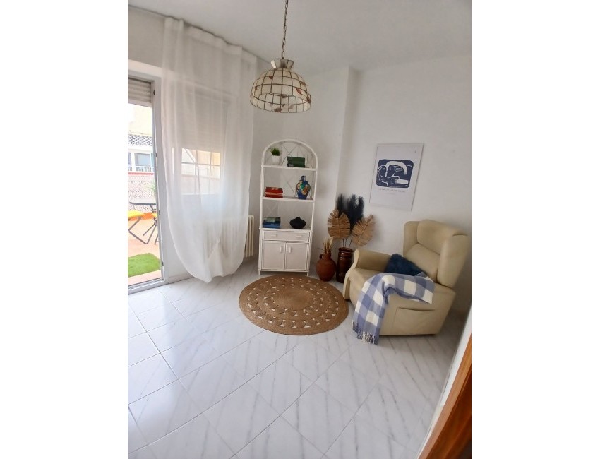 Revente · Penthouse · Yecla