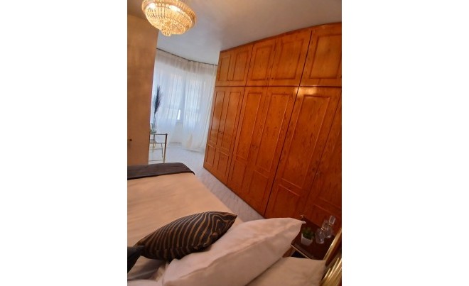 Revente · Penthouse · Yecla