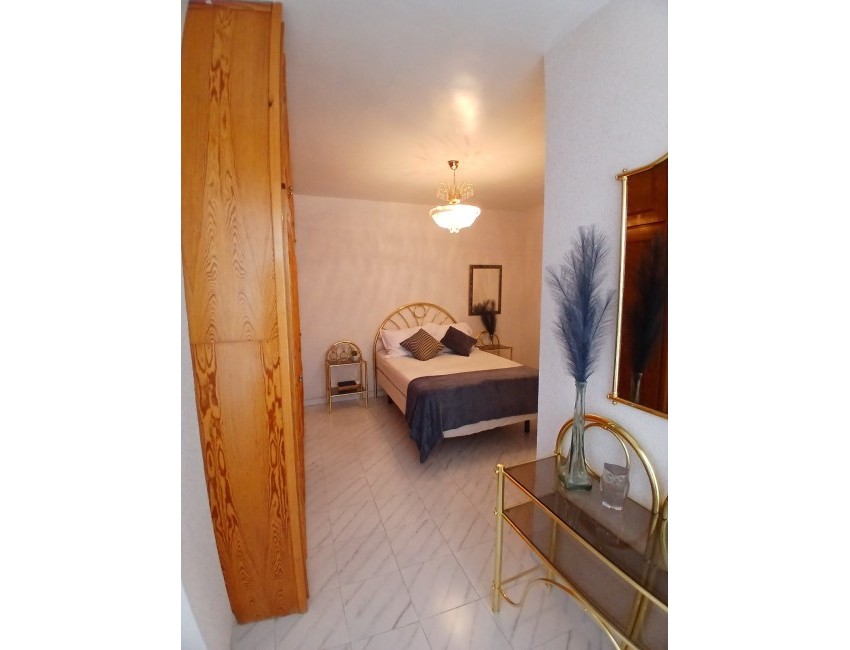 Revente · Penthouse · Yecla