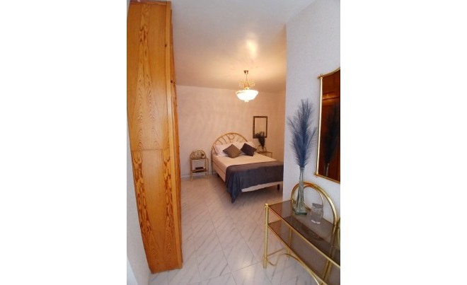 Revente · Penthouse · Yecla