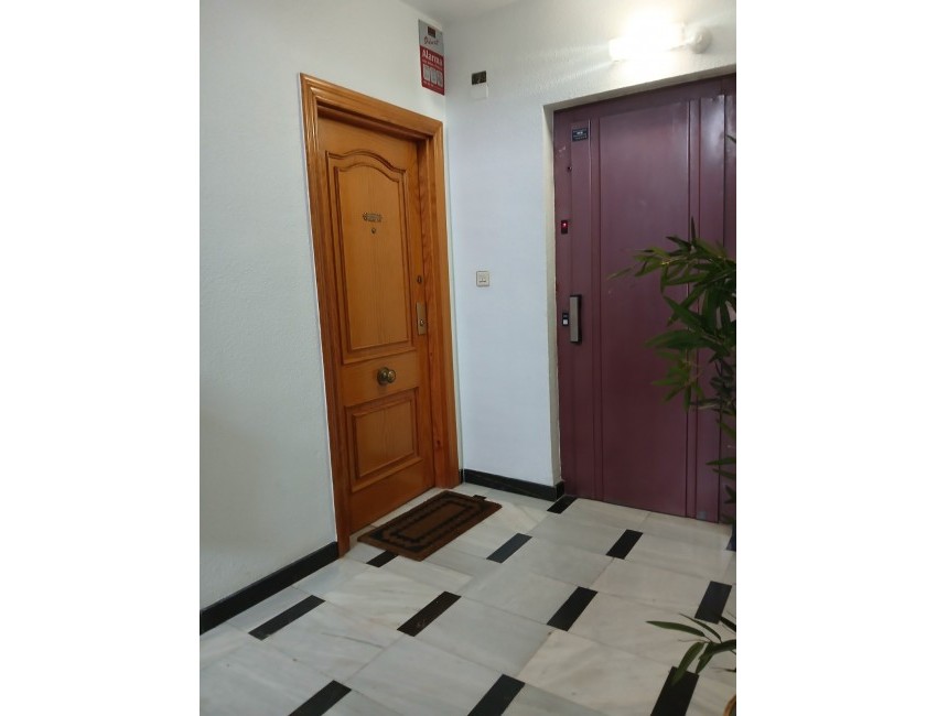 Revente · Penthouse · Yecla