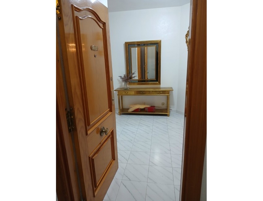 Revente · Penthouse · Yecla