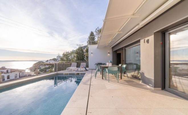 Revente · Villa · Canyelles