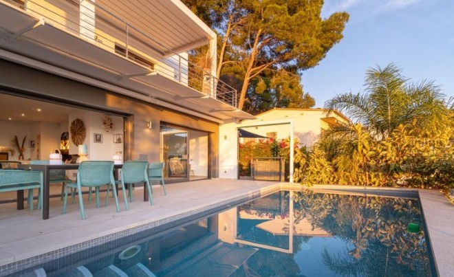 Revente · Villa · Canyelles