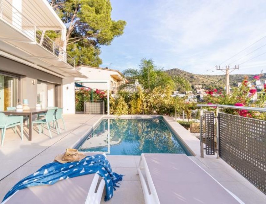 Revente · Villa · Canyelles