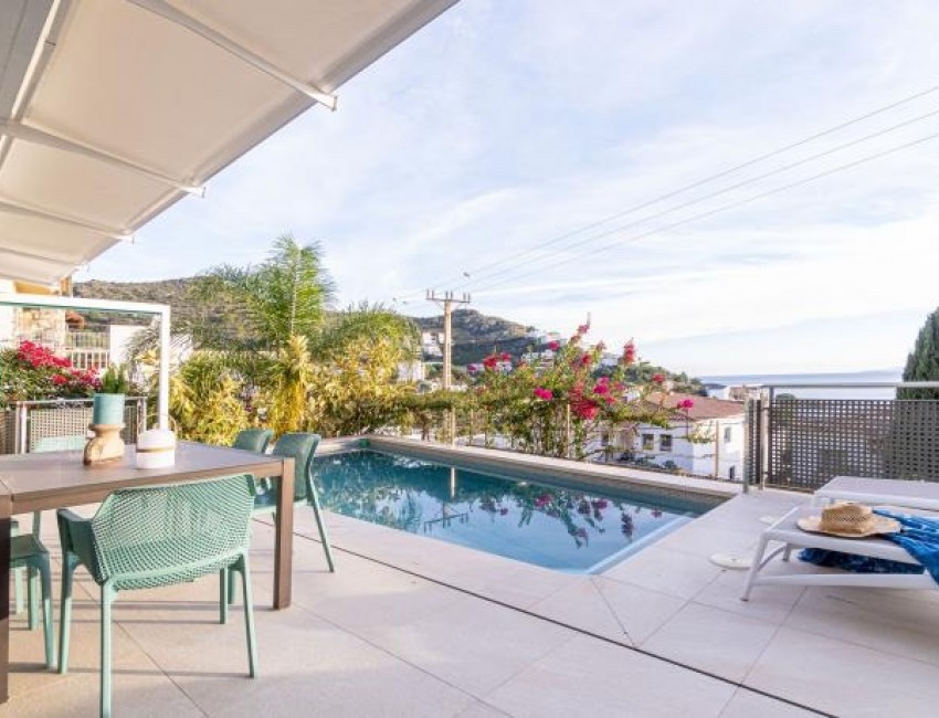 Revente · Villa · Canyelles