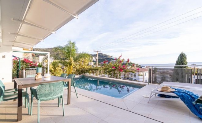 Revente · Villa · Canyelles