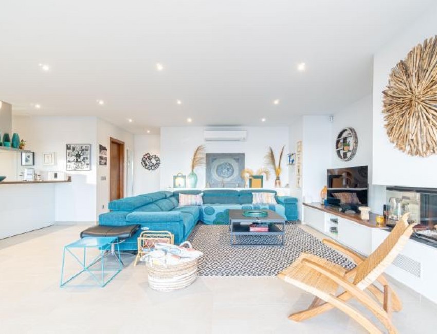 Revente · Villa · Canyelles