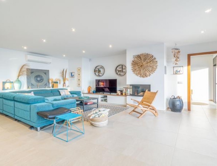 Revente · Villa · Canyelles