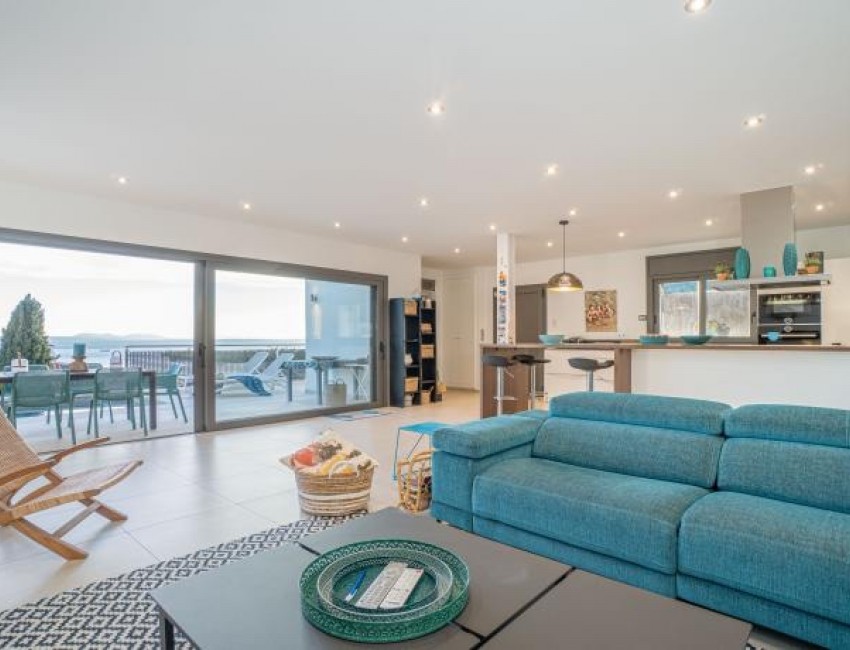 Revente · Villa · Canyelles