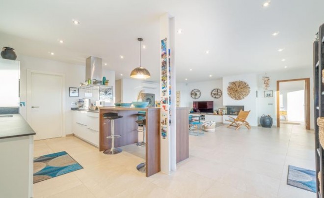 Revente · Villa · Canyelles