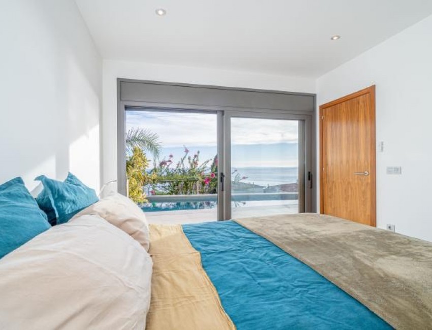 Revente · Villa · Canyelles