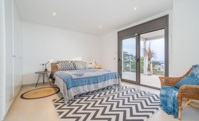 Revente · Villa · Canyelles