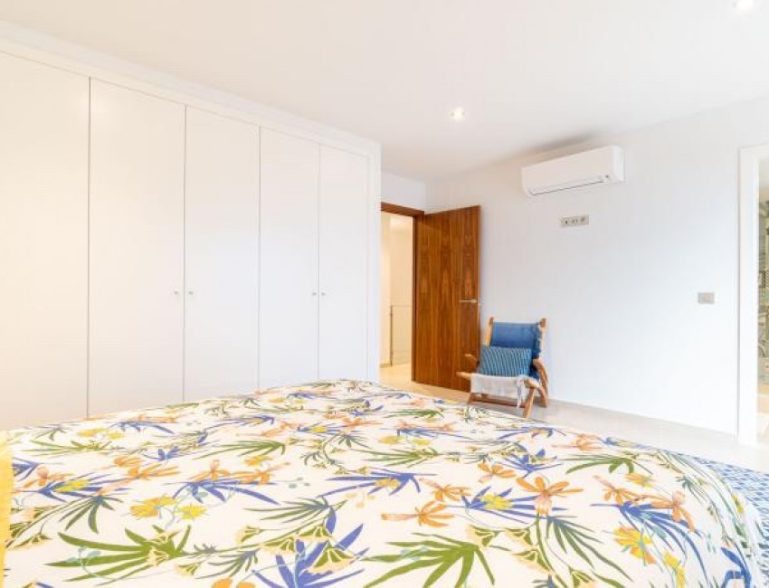 Revente · Villa · Canyelles