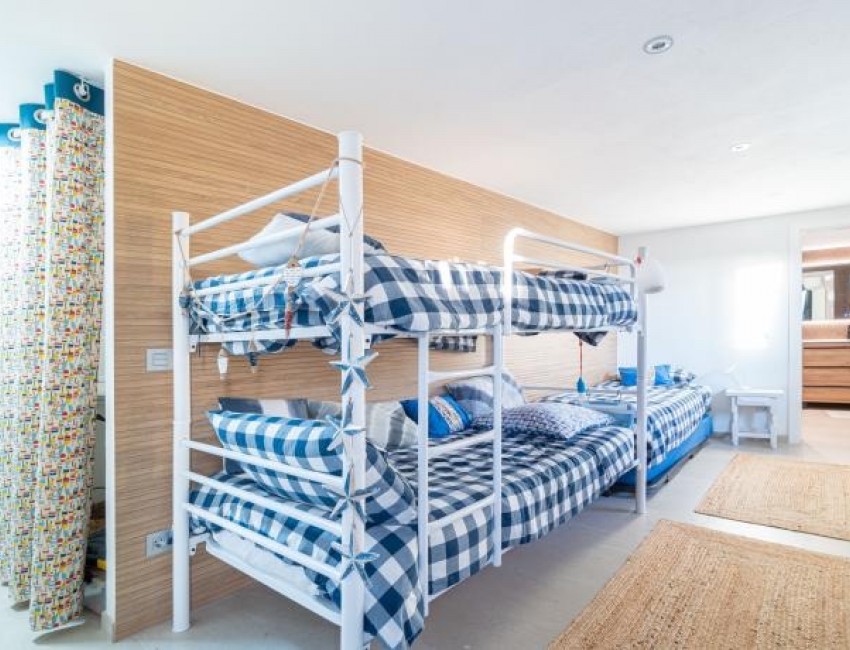 Revente · Villa · Canyelles