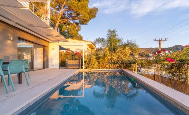 Revente · Villa · Canyelles