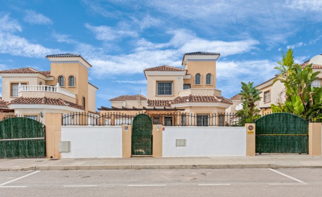 Revente · Villa · Guardamar del Segura