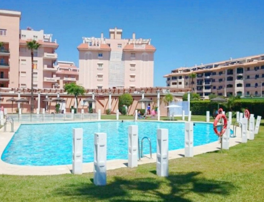 Revente · Appartement · San Luis de Sabinillas · Costa del Sol