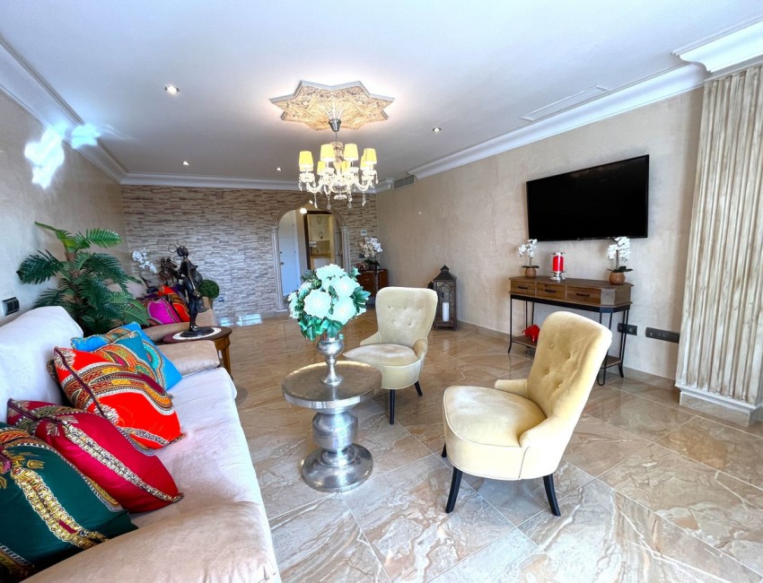 Sale · Apartment / Flat · Casares · Costa del Sol