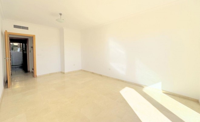 Venta · Apartamento / Piso · Casares · Costa del Sol