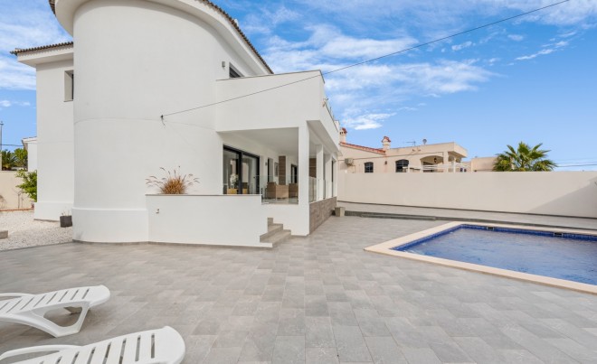 Venta · Villa / Chalet · Ciudad Quesada