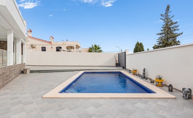 Venta · Villa / Chalet · Ciudad Quesada