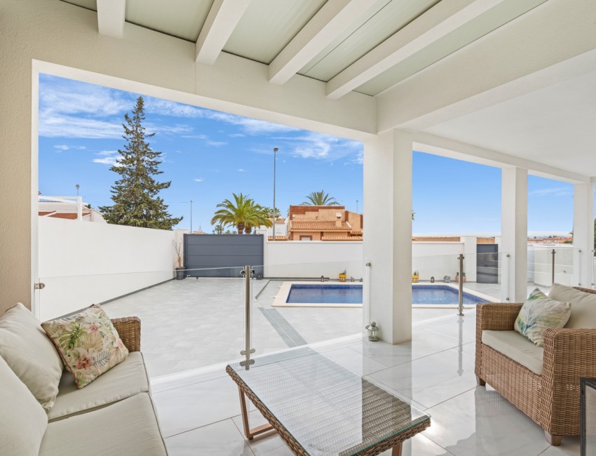 Venta · Villa / Chalet · Ciudad Quesada