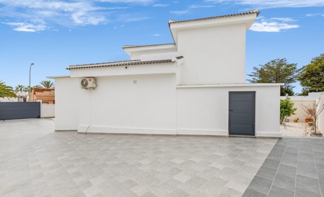 Venta · Villa / Chalet · Ciudad Quesada